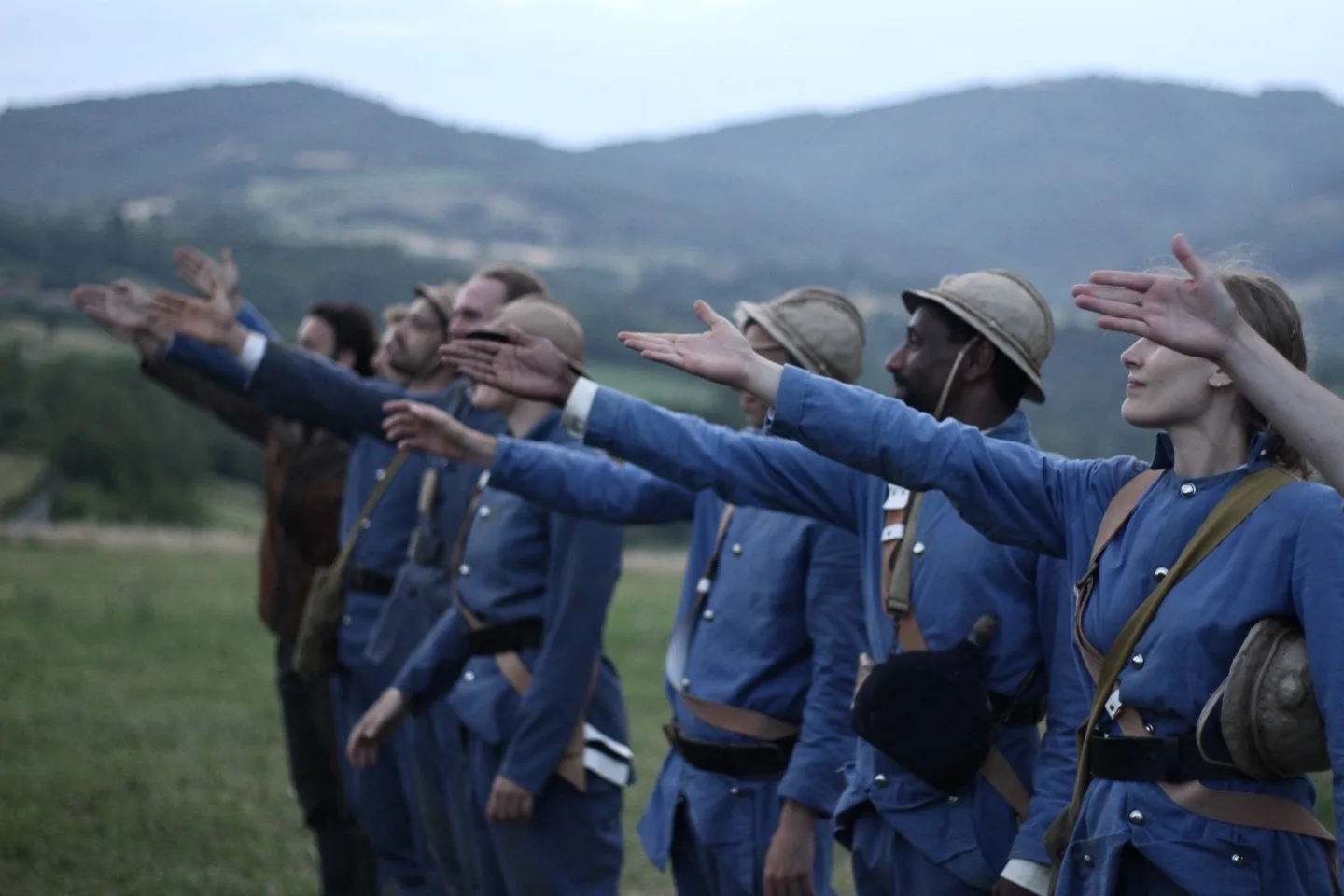 Comédiens en représentation dans les collines du Beaujolais